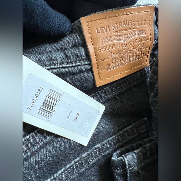 Levi’s Women’s Ribcage Straight Ankle Premium Jeans - Picture 7 of 14